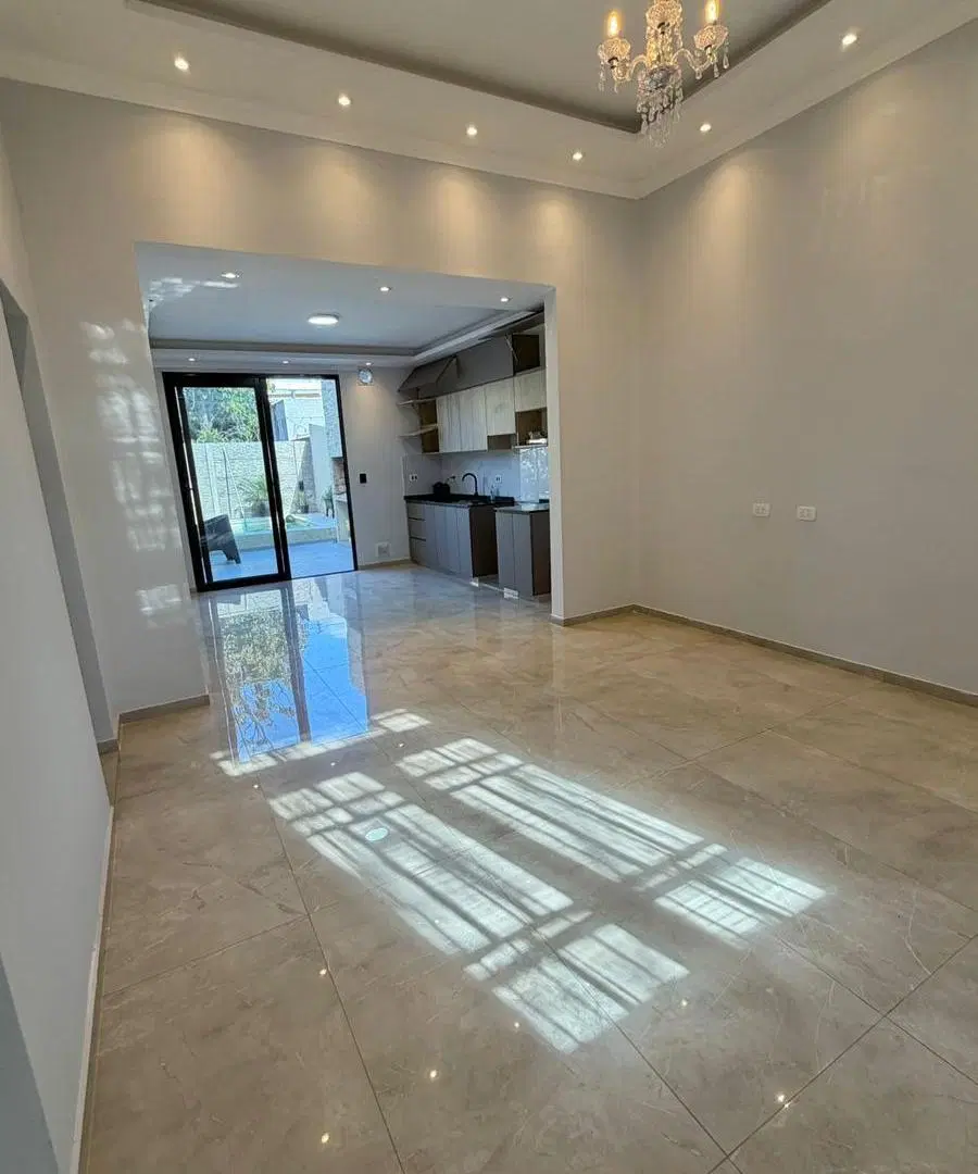 Casa reciclada 2 dormitorios y pileta. Barrio Belgrano 8