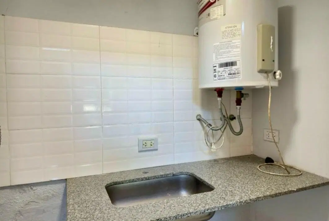 3 CASAS EN UN LOTE DE 2800 3