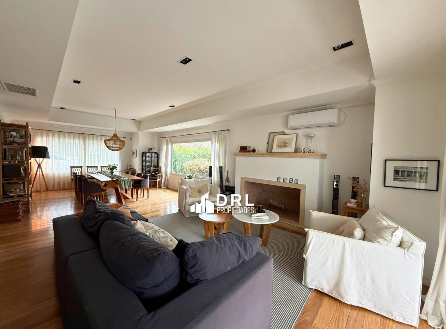 Casa en venta en Lomas de la Carolina