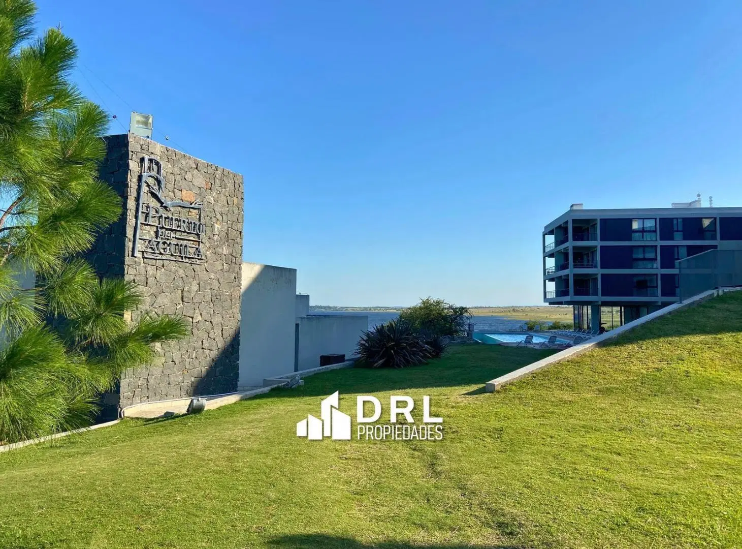 Terreno en venta en Puerto del Águila 4