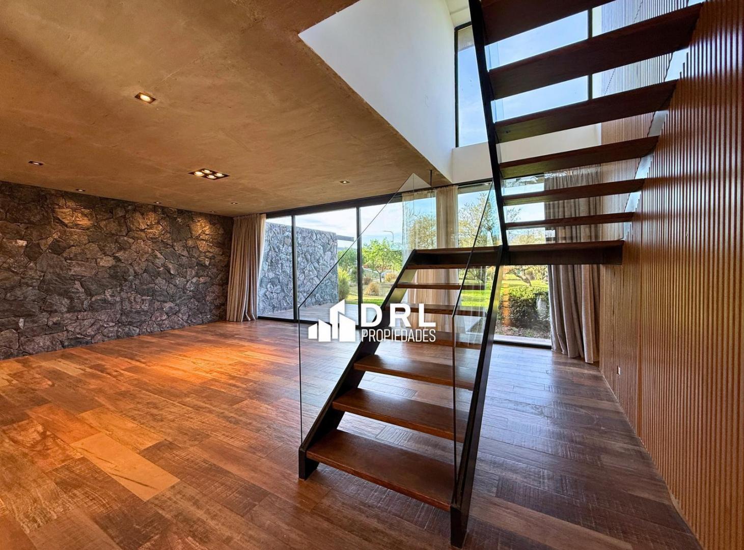 Foto de Casa en Venta La Arbolada Holywood, imagen 1