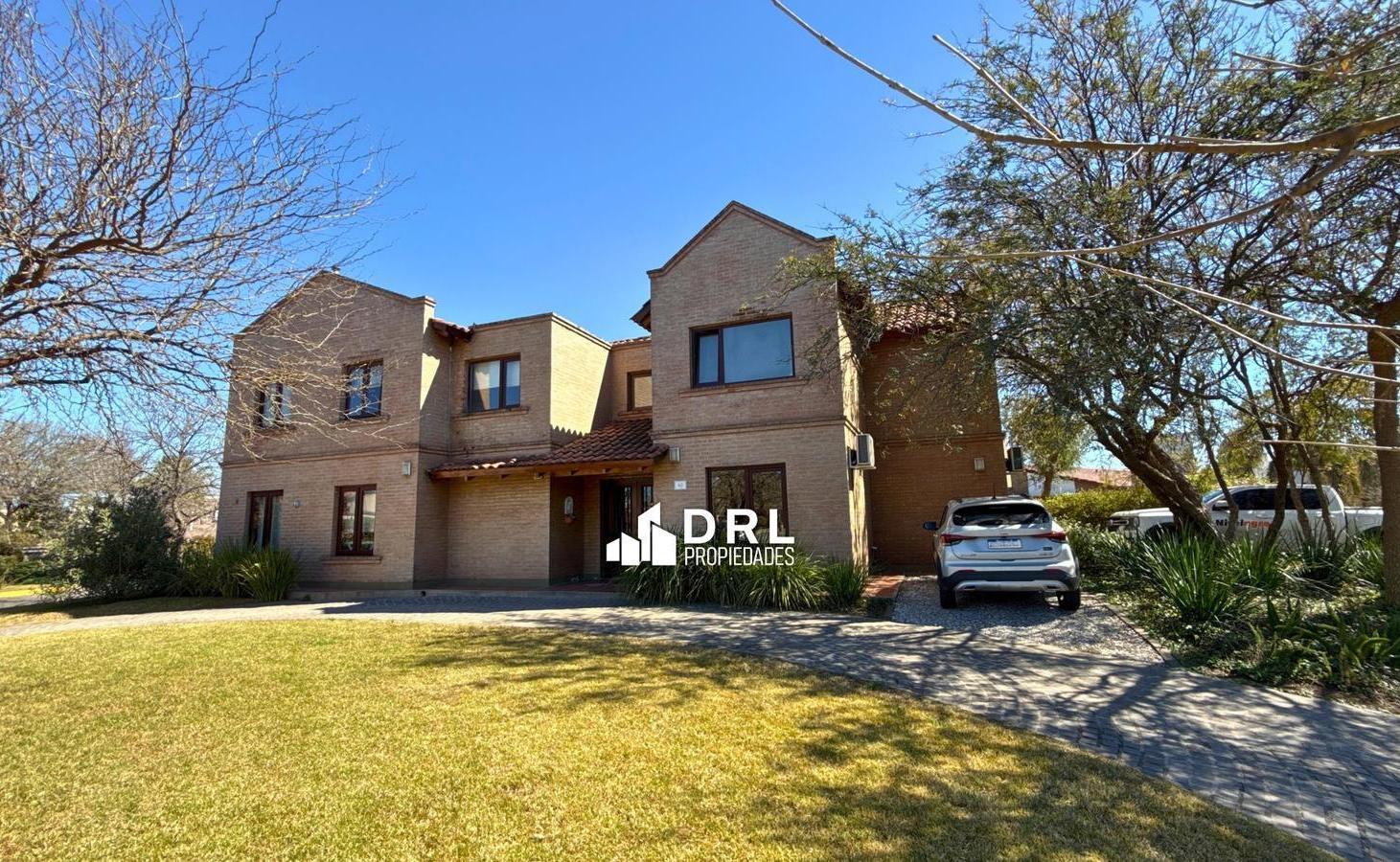 Foto de la propiedad en Las Cigarras, Valle Escondido. Casa en Venta, Valle
