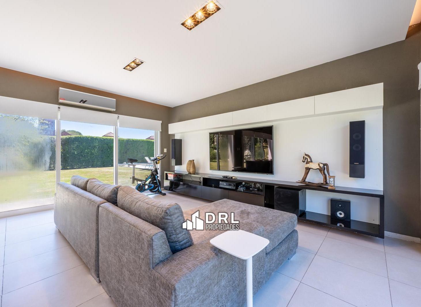 Foto de Las Delicias,country. Casa en venta., imagen 1
