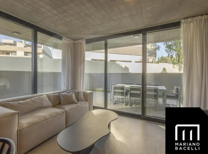 Departamento En Venta En 3300 Cabral Canning