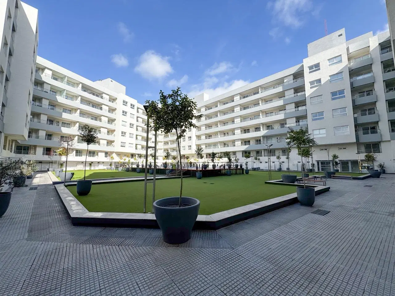 Departamento En Alquiler En Canning Center Con Cochera 1