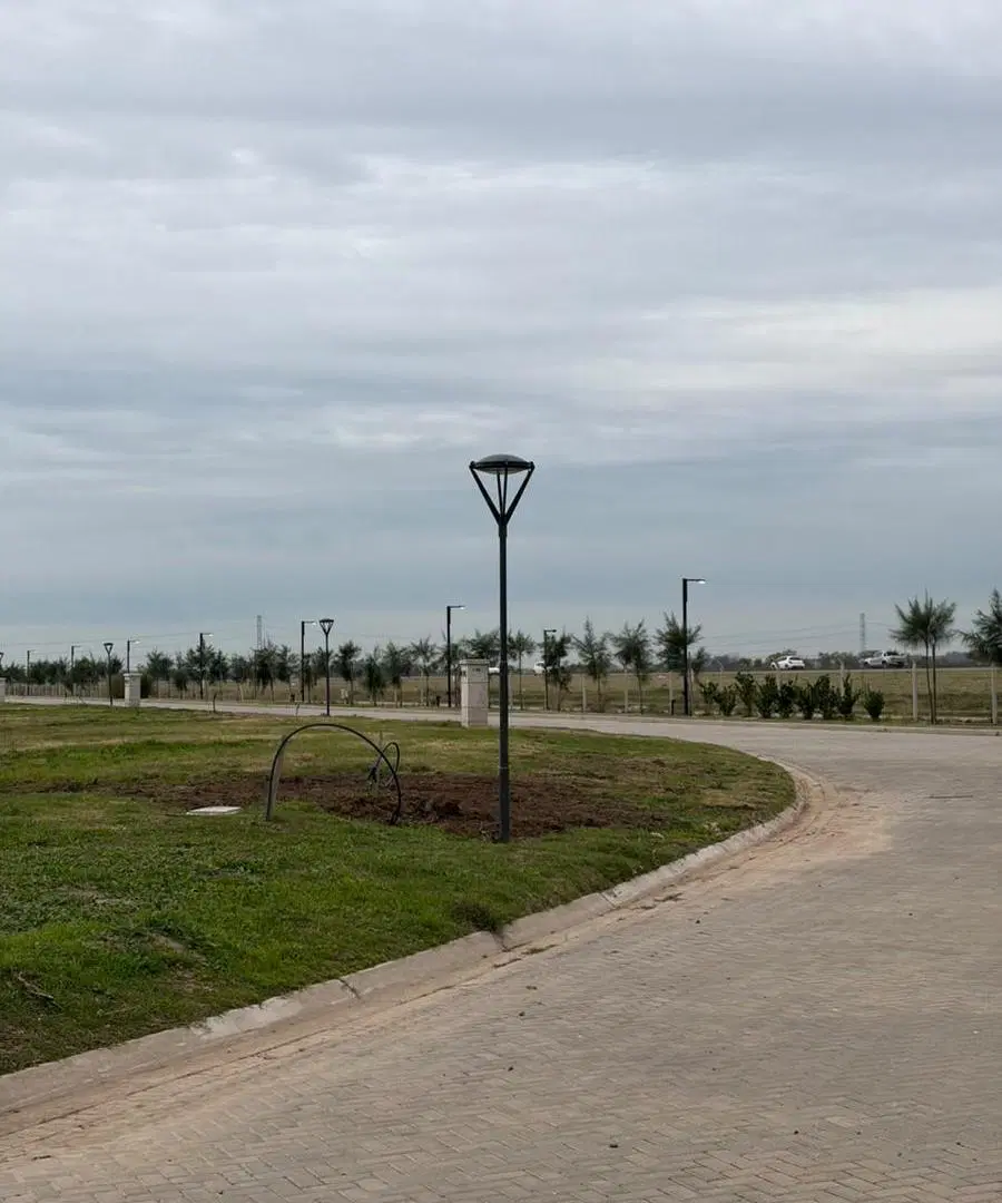 Venta Lote A La Laguna En Damasia Al Sur Canning 5
