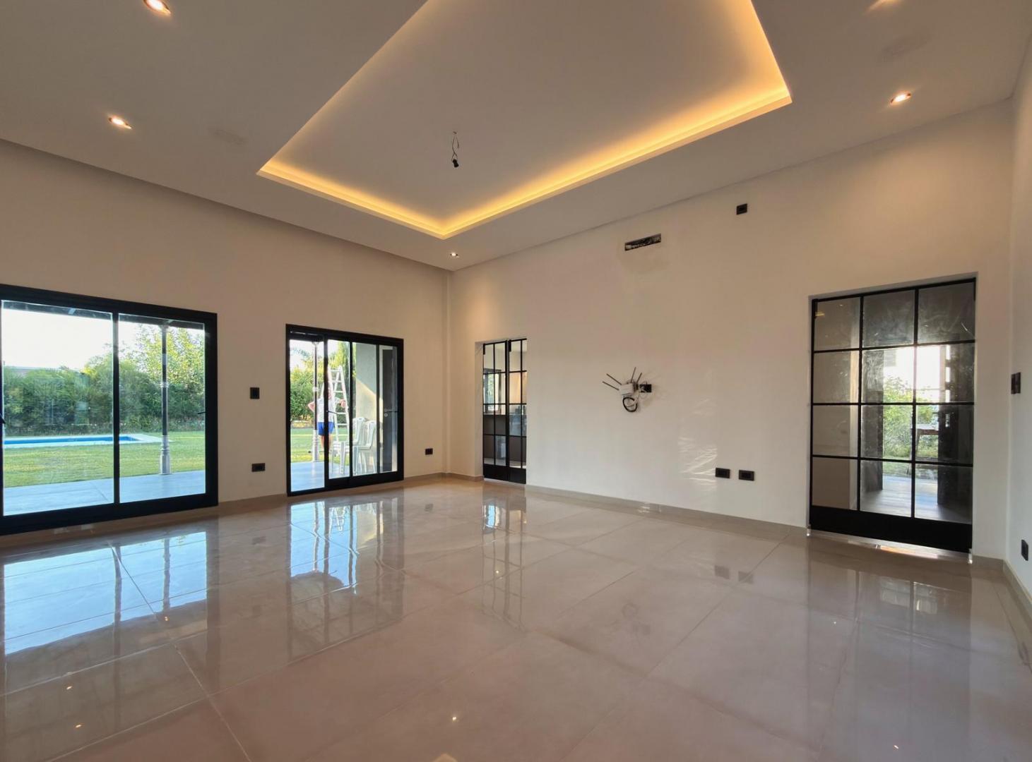Foto de CASA 4 AMBIENTES EN VENTA SANTA RITA LOTE INTERNO, imagen 4