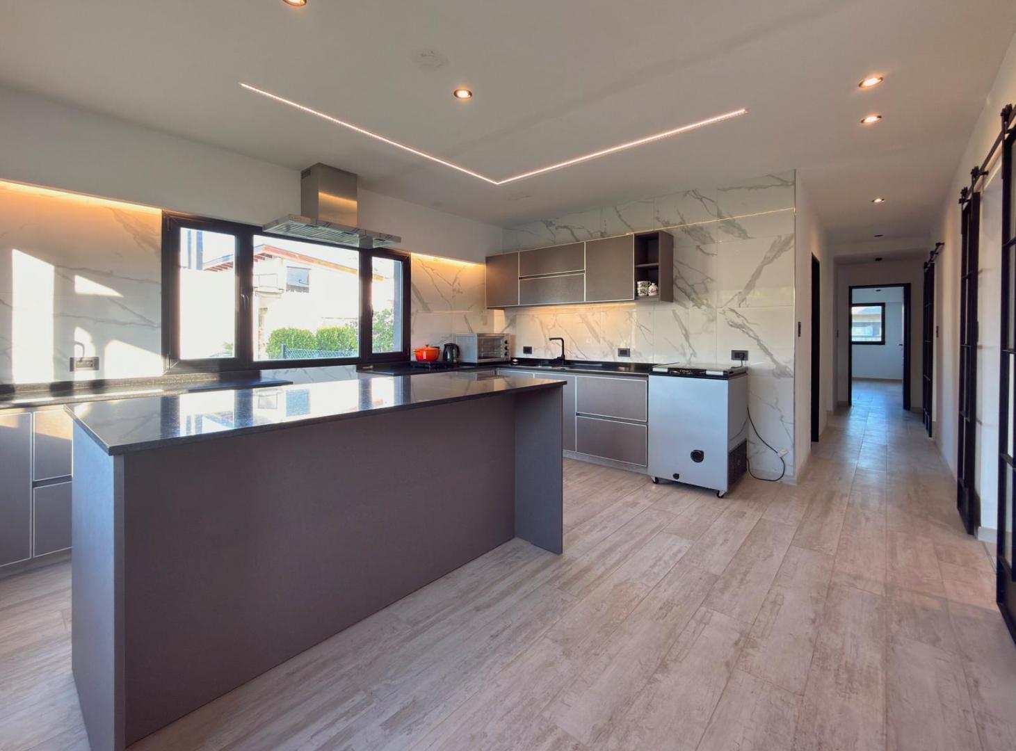 Foto de CASA 4 AMBIENTES EN VENTA SANTA RITA LOTE INTERNO, imagen 1