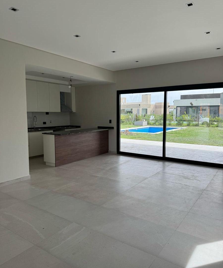 Foto de Casa En Alquiler En San Felipe, Canning, Ezeiza, imagen 2