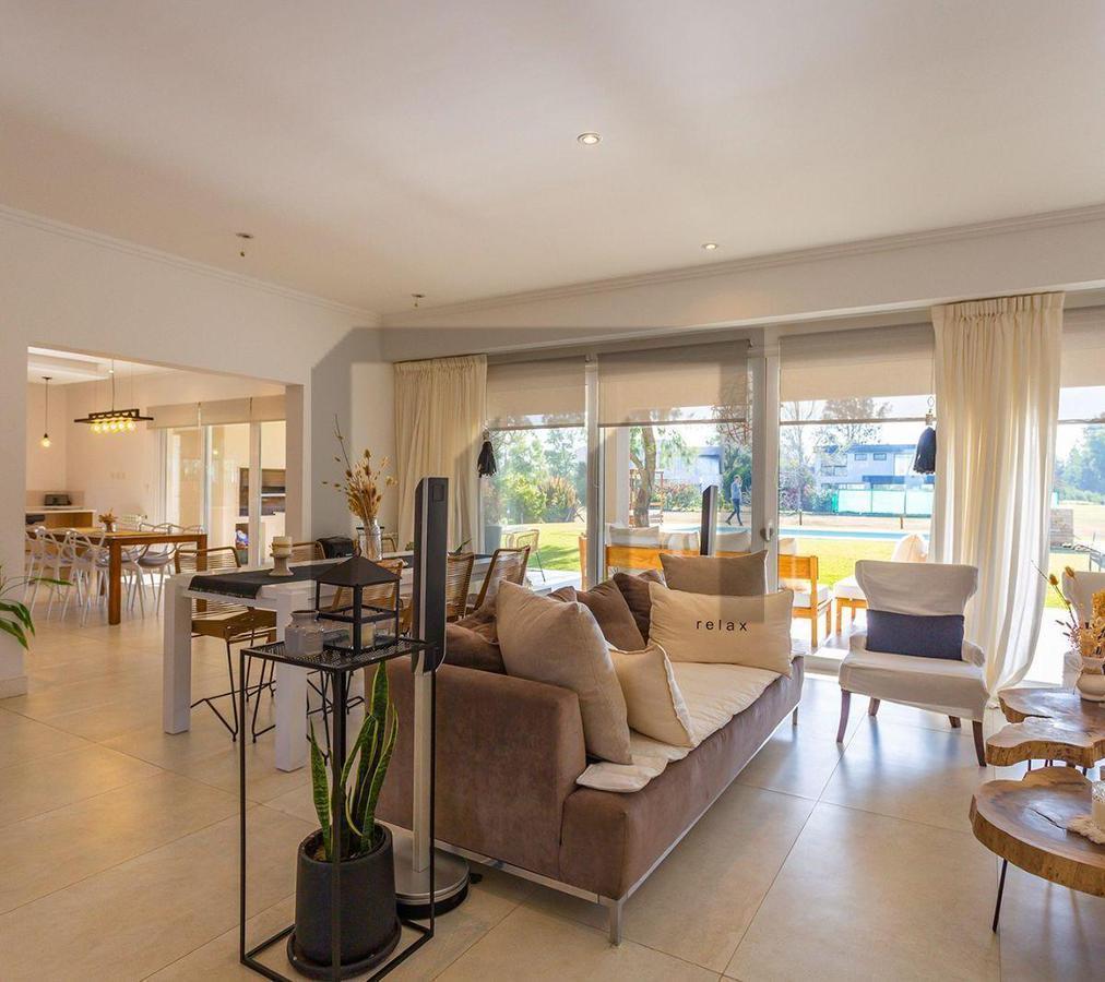 Foto de Casa En Venta En Terralagos, Canning, Ezeiza, imagen 2