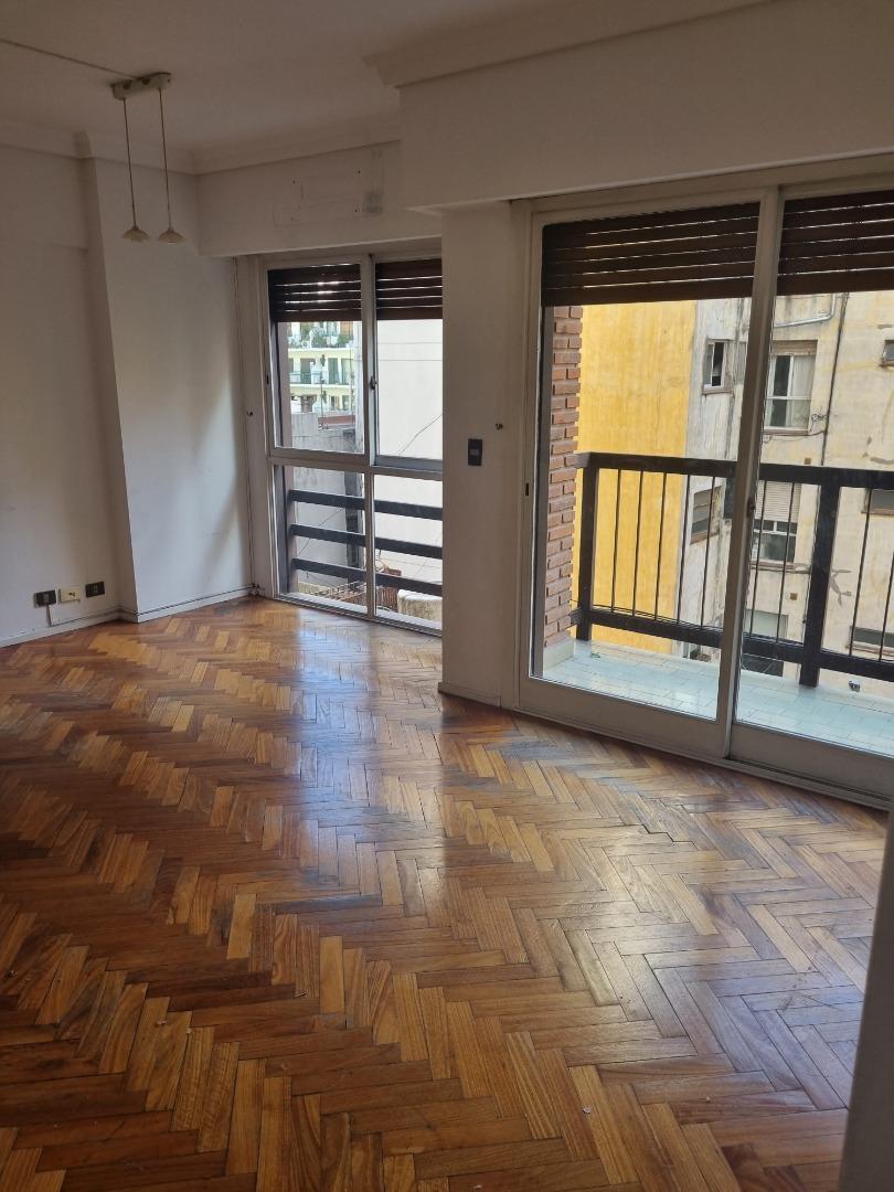 Foto de Alquiler 3amb. 81m² tot.c/depend.- Muy luminoso- Baulera-, imagen 1