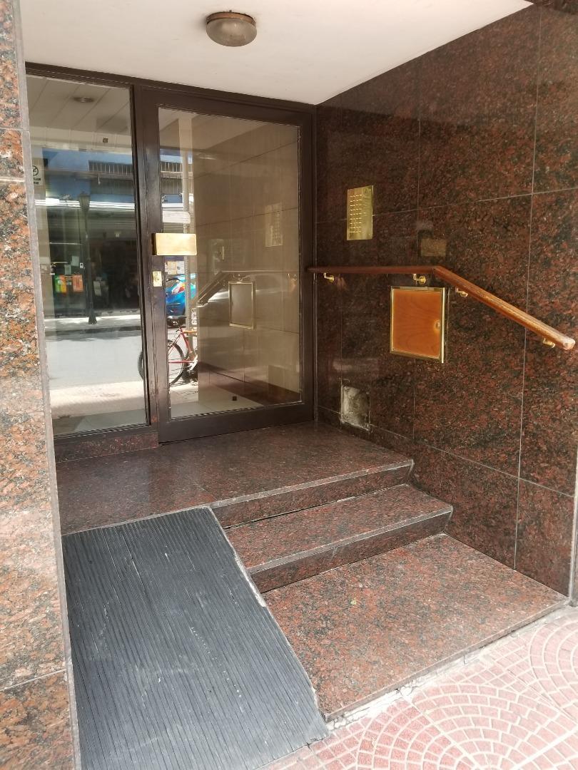 Foto de 2 AMB. 48m² Tot. Muy luminoso!- ABASTO-, imagen 3