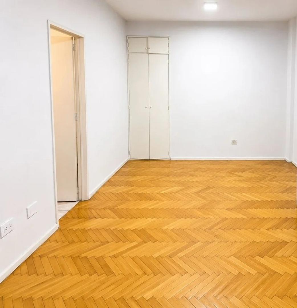 Foto de Ambiente reciclado con cocina independiente., imagen 1