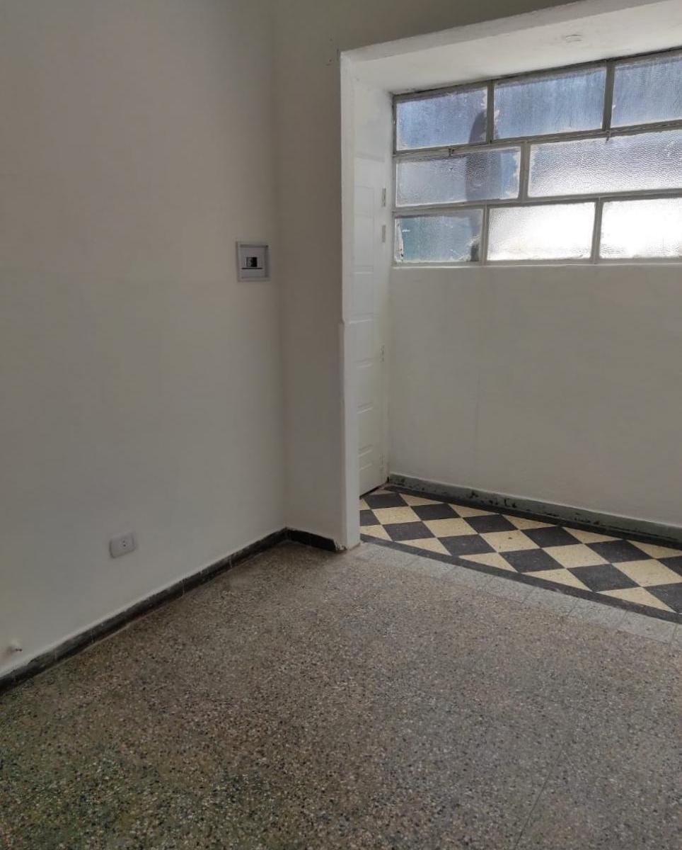 Excelente Oportunidad P. H. Interno 3amb C Patio y Terraza 5