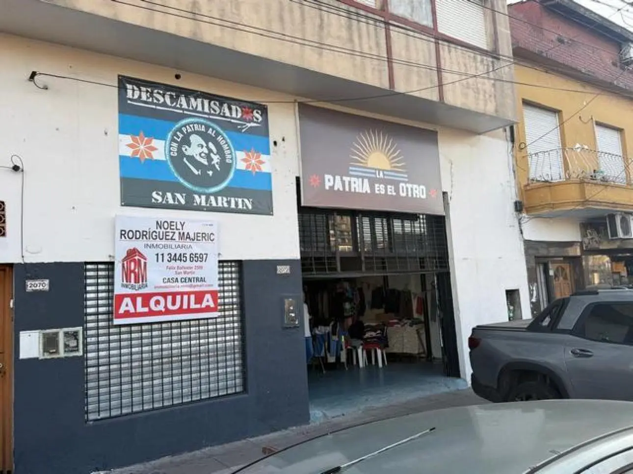 INTERESANTE LOCAL SOBRE AVENIDA Y ZONA COMERCIAL 2