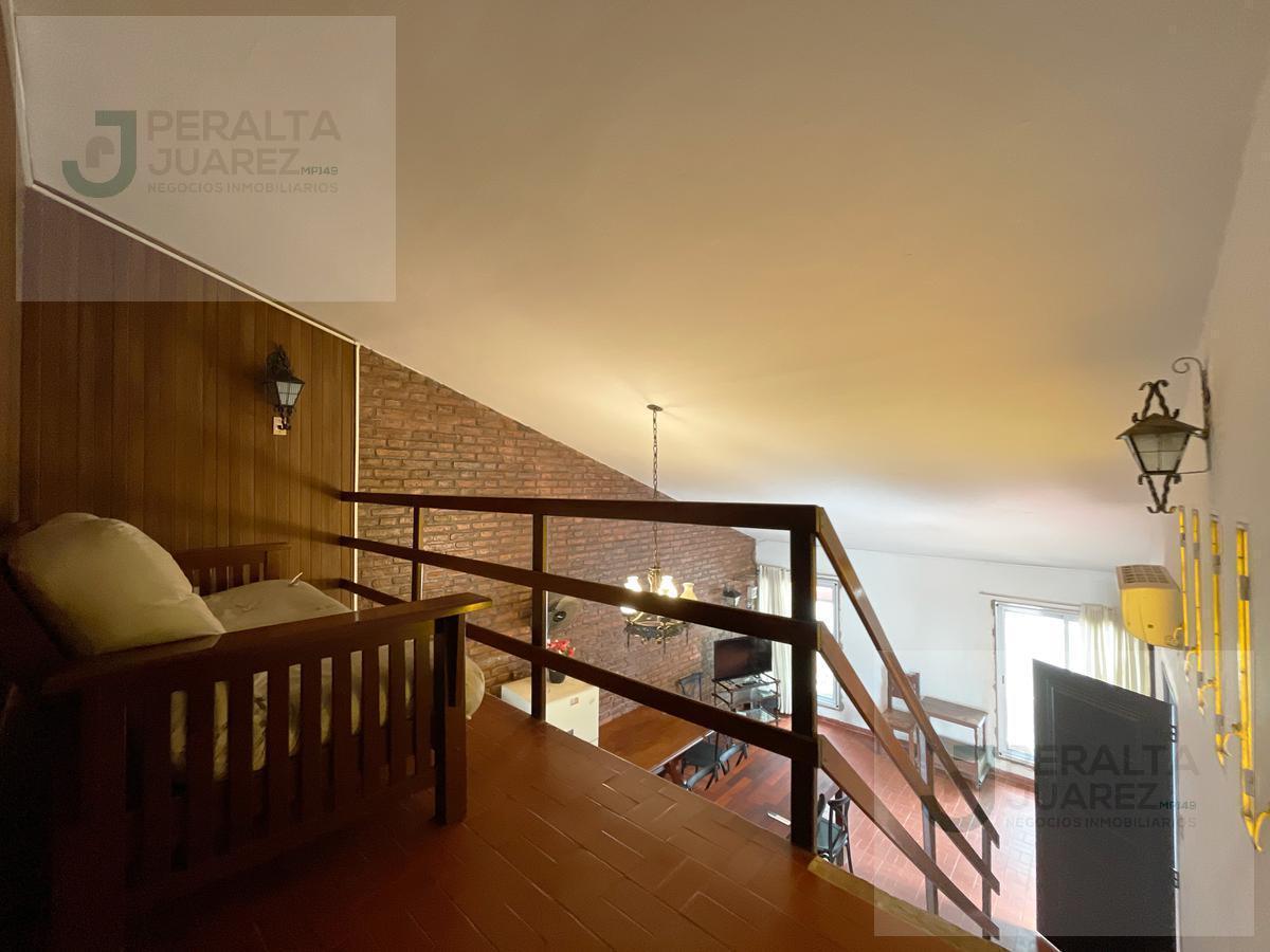 Casa con Vista Al Rio en Paso de La Patria 5