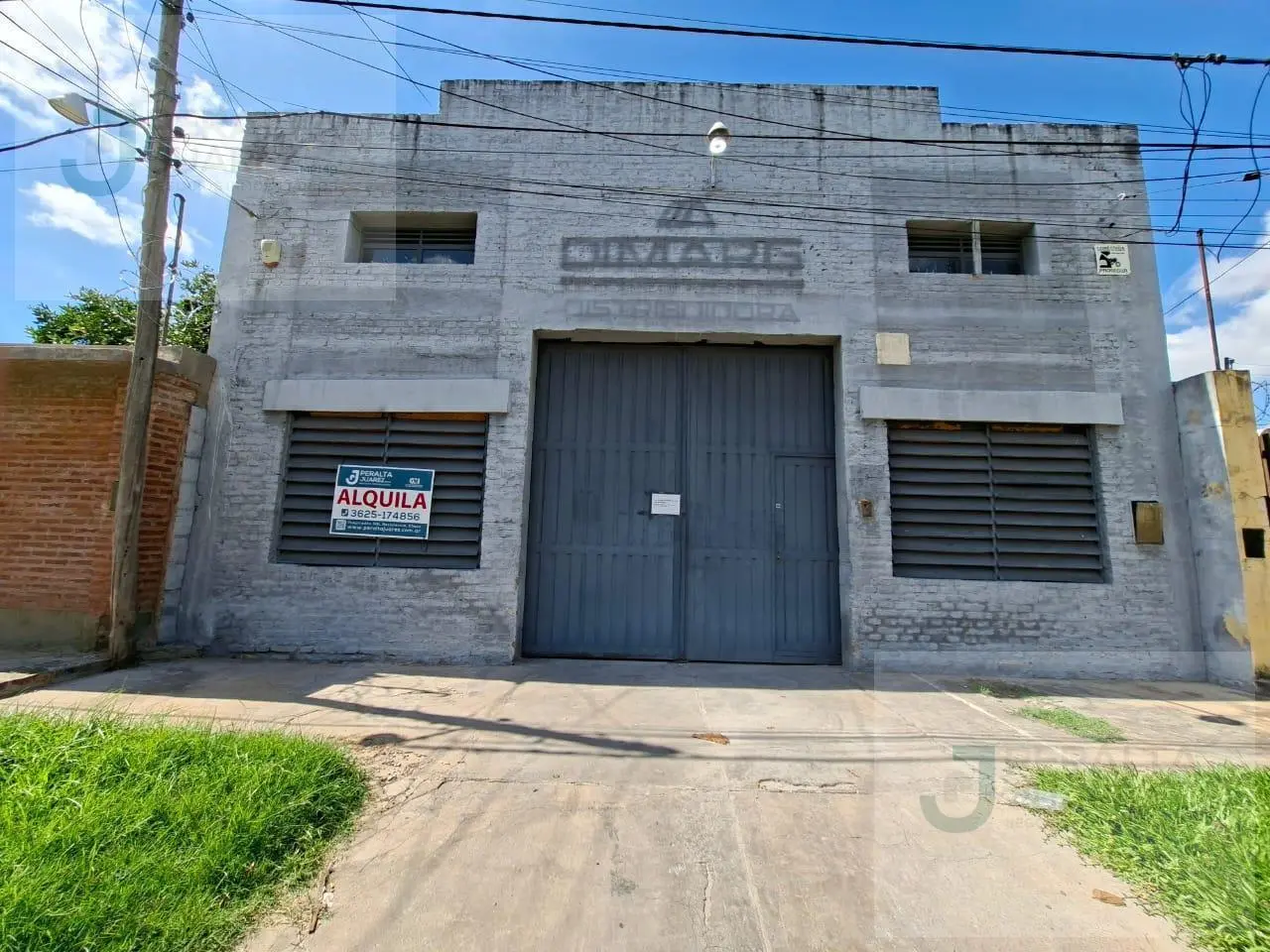 Alquiler Galpón 700m2 con oficinas MACRO-CENTRO 3