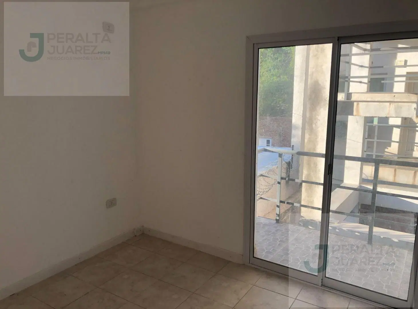 Departamento en VENTA 1 dormitorio con cochera 3