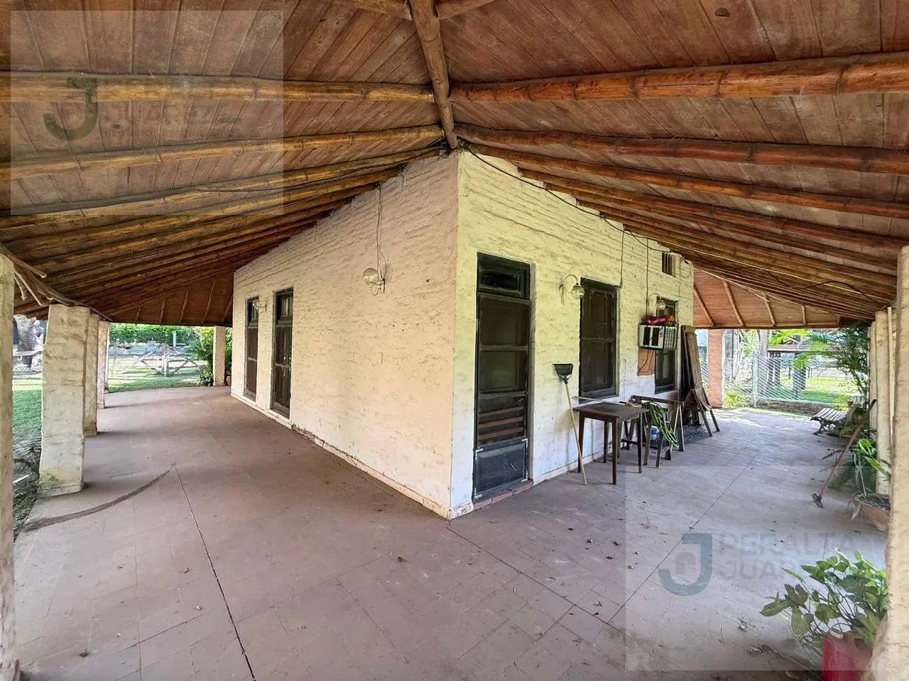 Casa en VENTA a 200mts de Punta Mitre 5