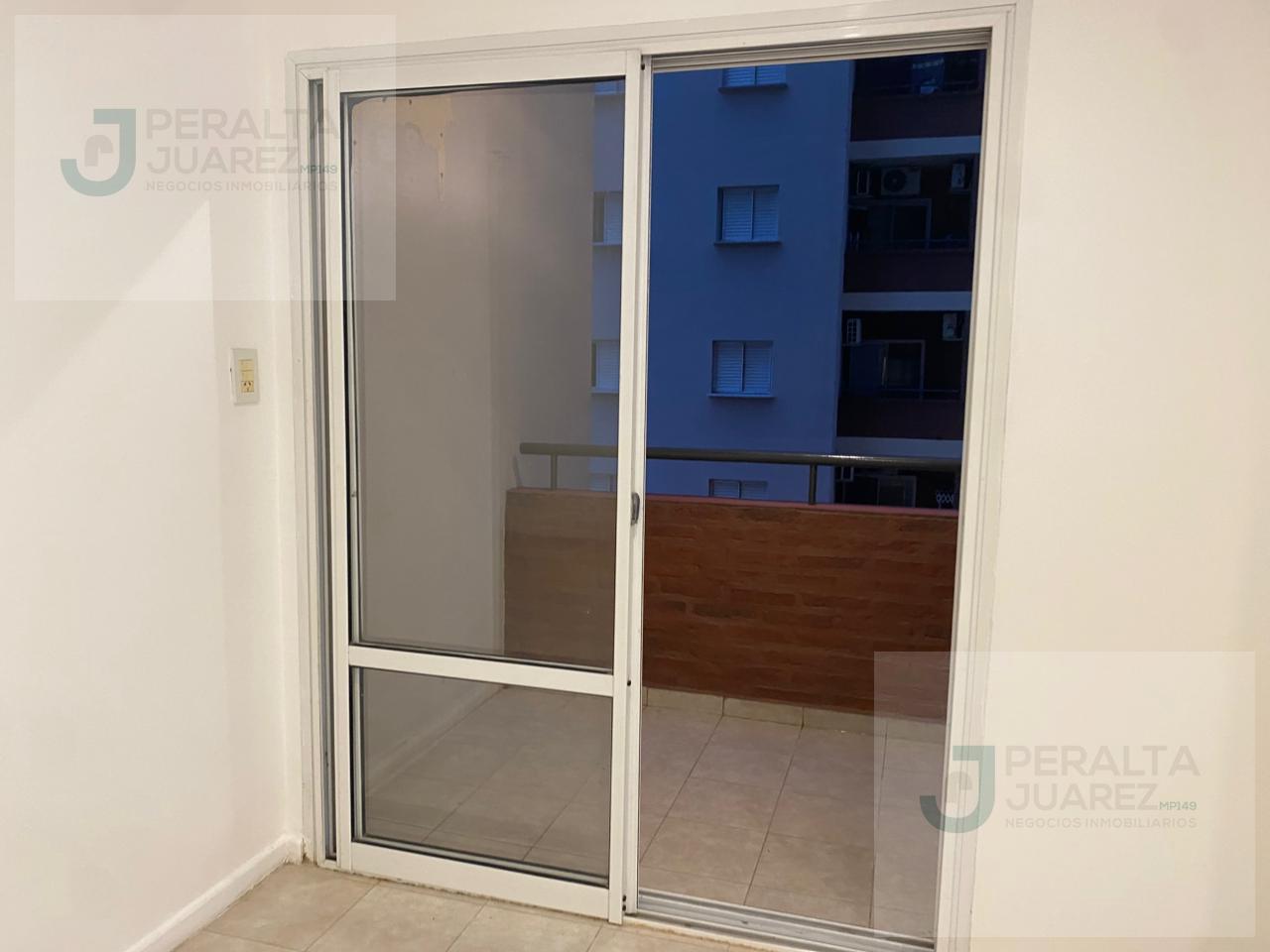 Foto de Departamento de 2 Dormitorios con 2 cocheras en VENTA/ALQUILER, imagen 3