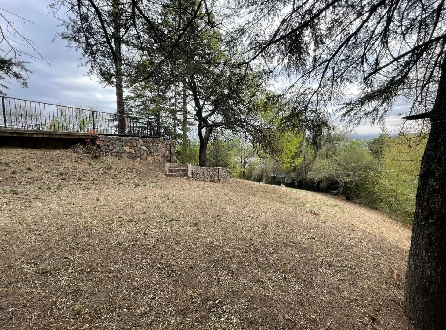 TERRENO EN VENTA SOBRE AV CARCANO VILLA CARLOS PAZ 2