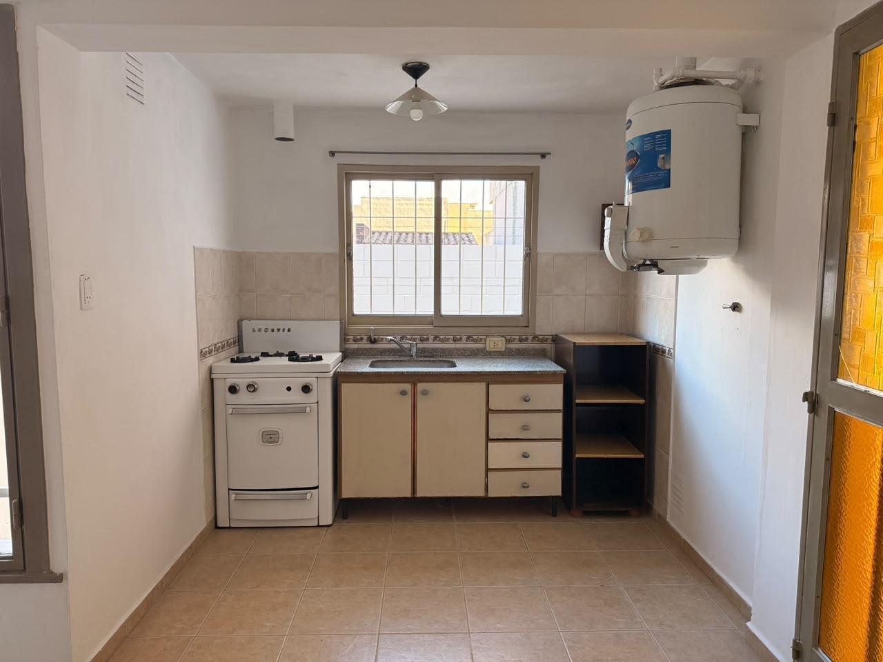 Foto de ALQUILER ANUAL MONOAMBIENTE VILLA CARLOS PAZ, imagen 5