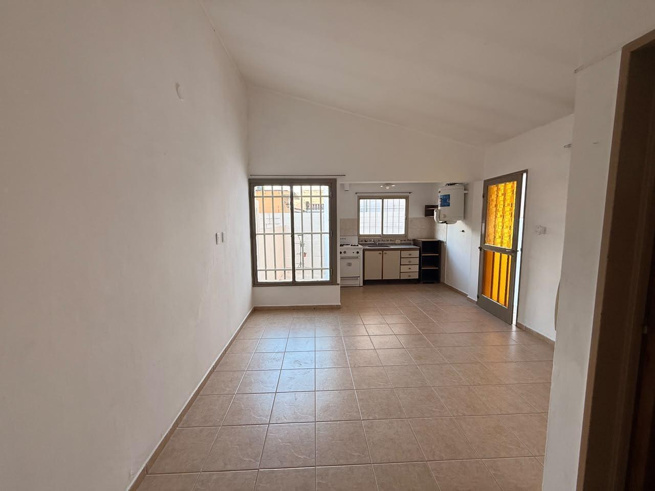 Foto de ALQUILER ANUAL MONOAMBIENTE VILLA CARLOS PAZ, imagen 3