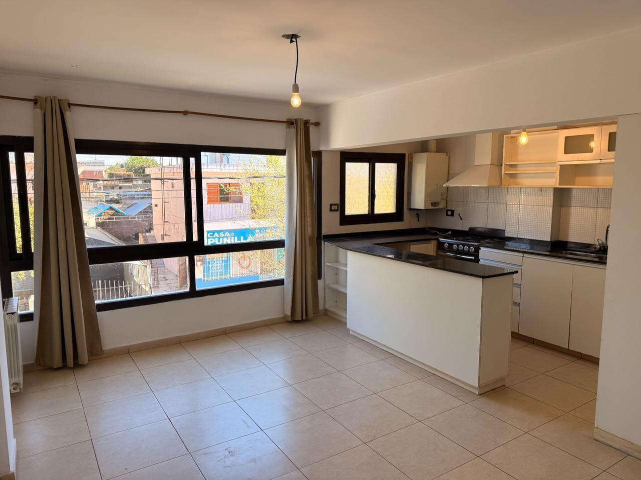 Foto de EN VENTA DEPARTAMENTO CENTRO VILLA CARLOS PAZ, imagen 2