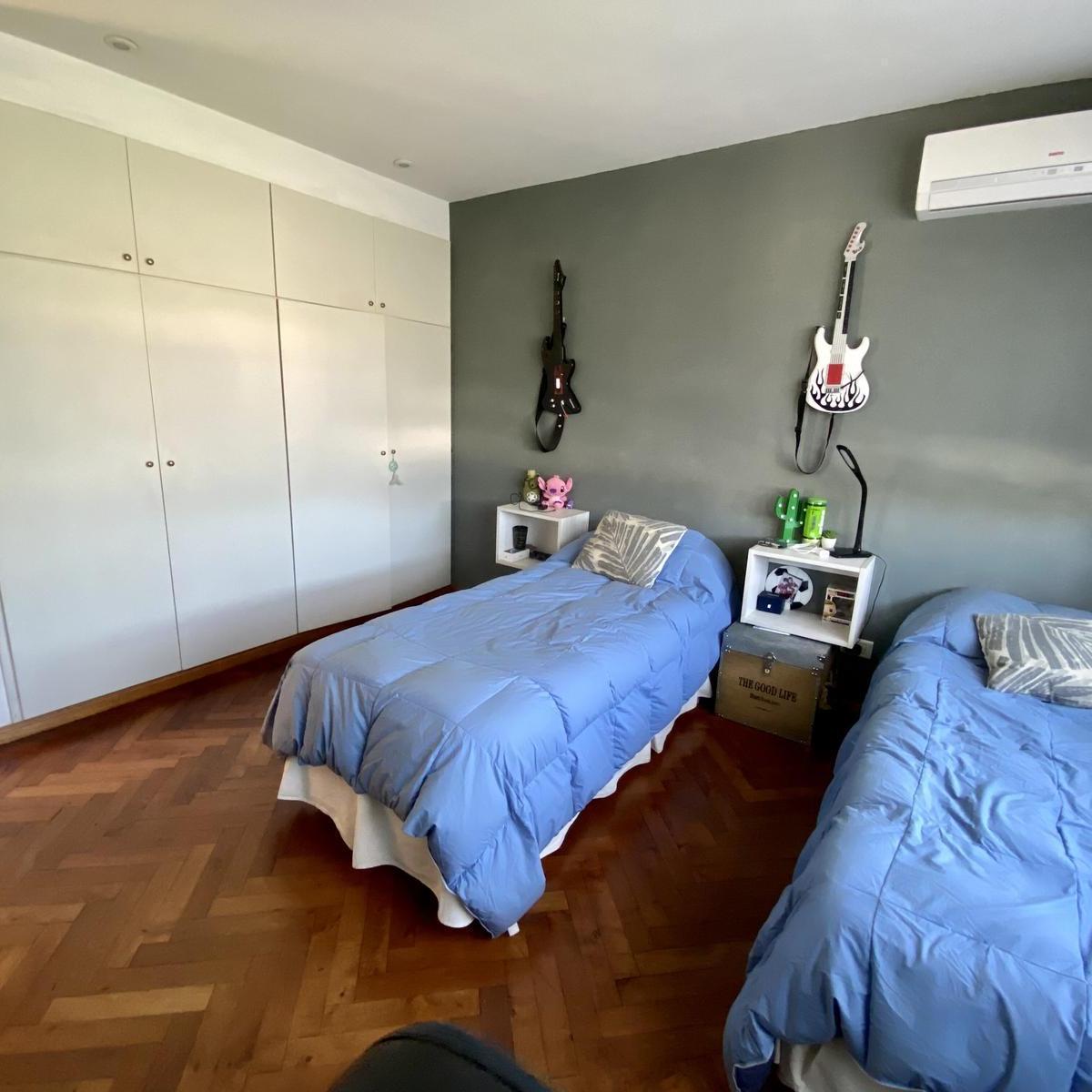 Casa 3 Dorm. con Pileta en Fisherton 2