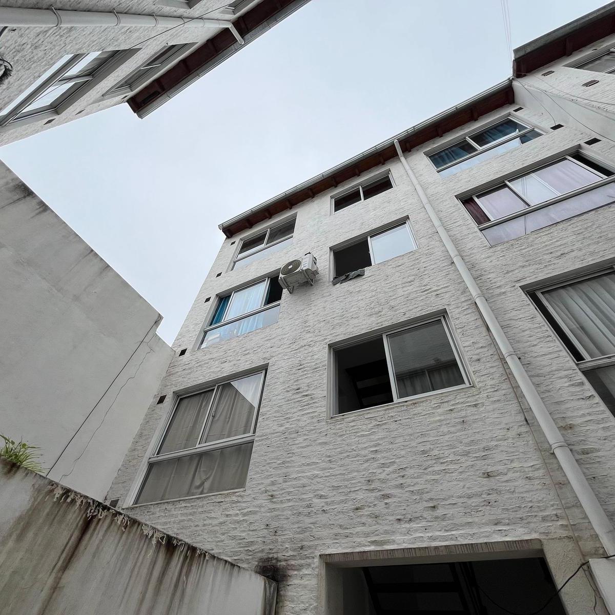 Departamento en Luis Agote 2