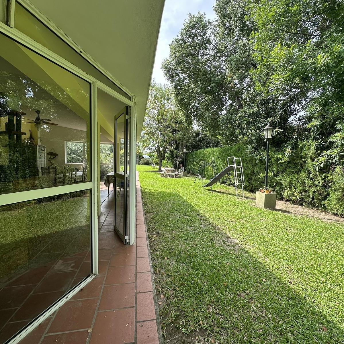 Venta Casa en Pueblo Esther 2