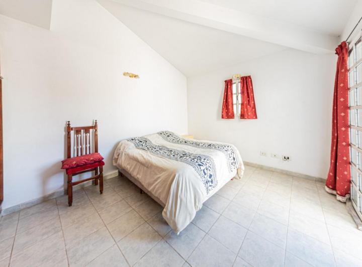 Casa en Jorge Cura 3