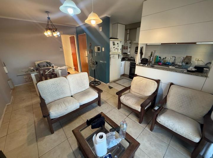 Foto de VENTA DEPARTAMENTO 2 DORMITORIOS + COMODÍN EN ECHESORTU, imagen 1