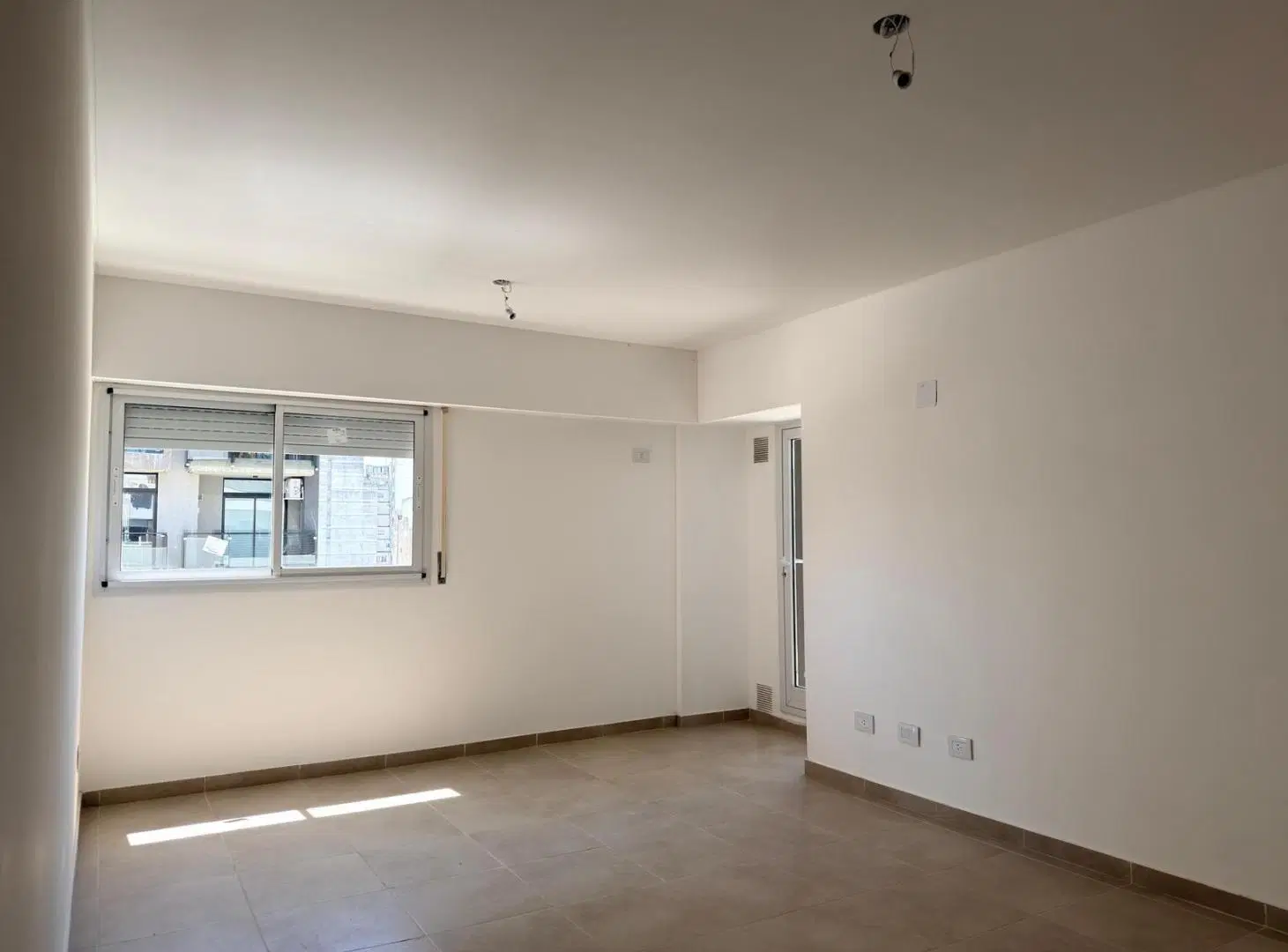 Departamento en San Juan al 1100 2