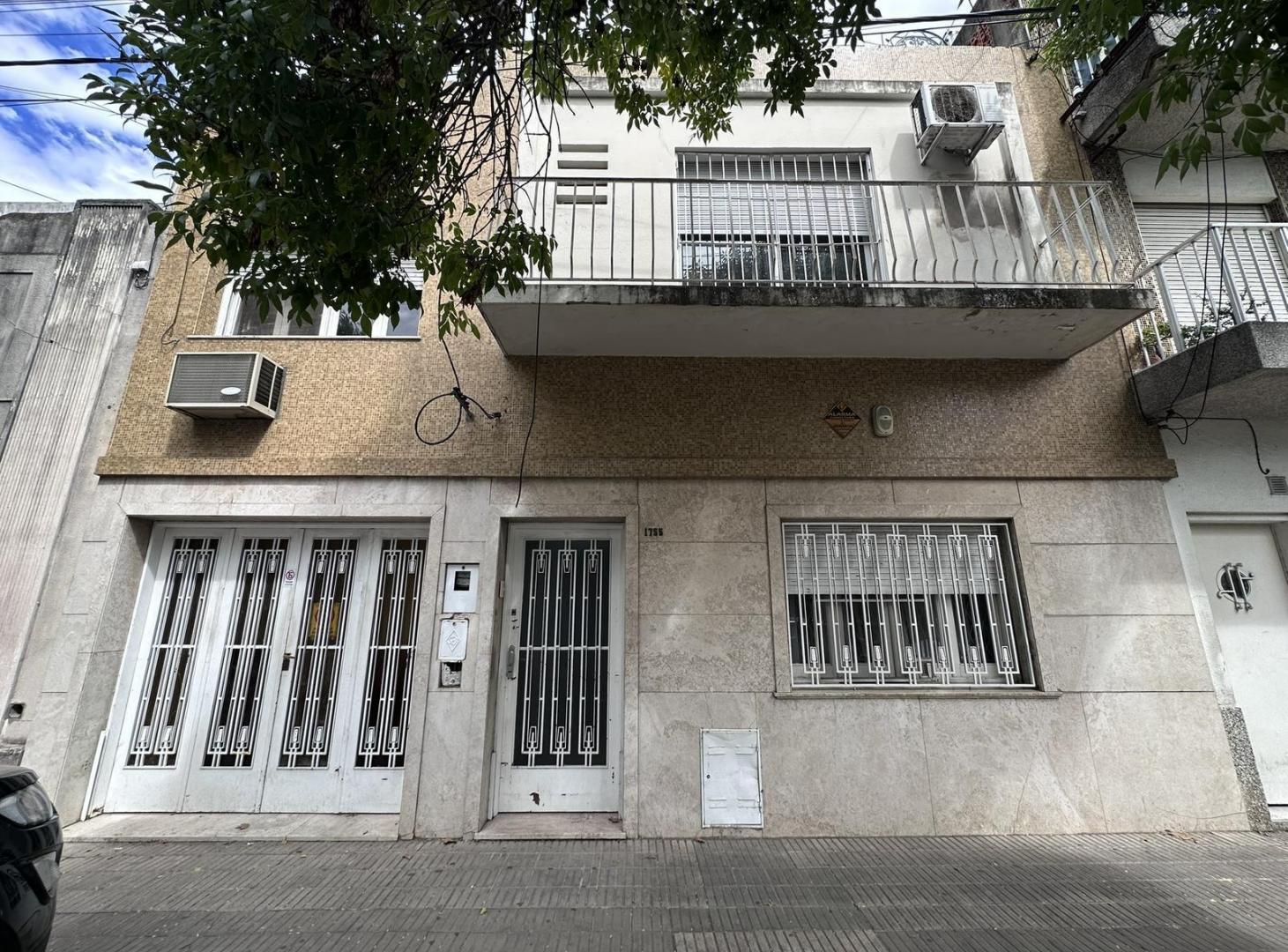 VENTA Casa en barrio España y Hospitales