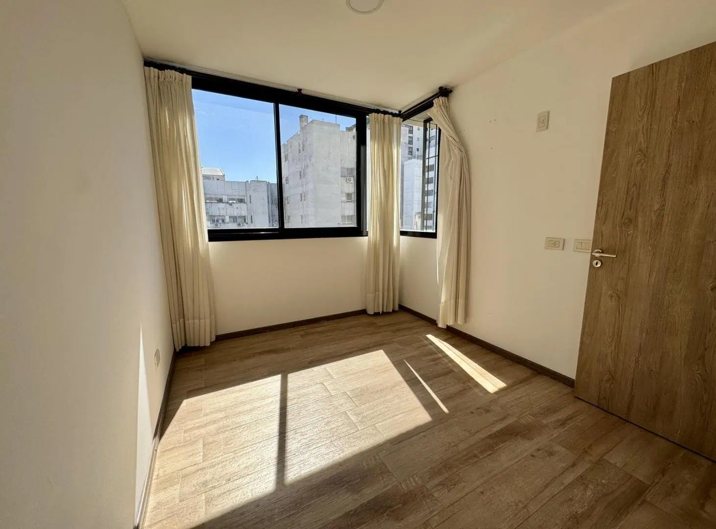 Venta departamento con cochera. 1