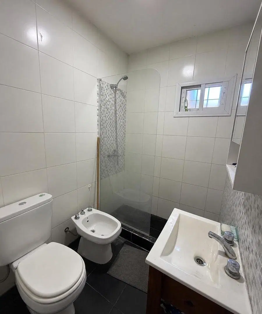 Casa de tres dormitorios con pileta 3