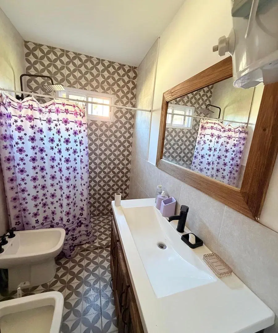 Casa de tres dormitorios con pileta 5