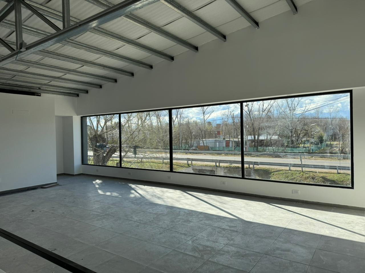 Foto de VENTA GALPÓN EN FUNES, imagen 2