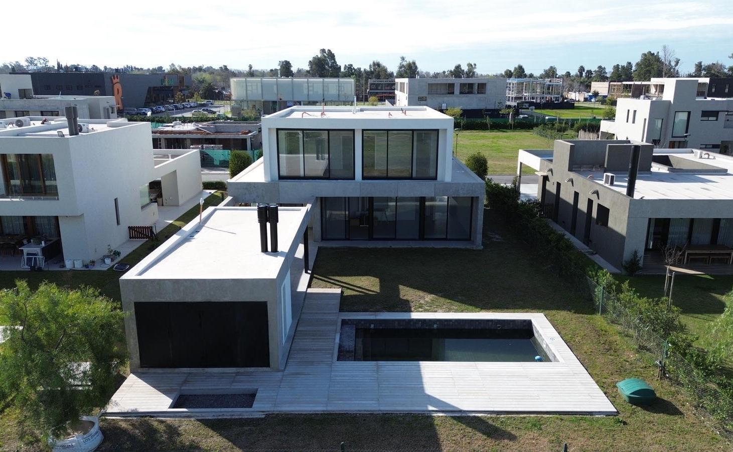 Foto de VENTA CASA 4 DORMITORIOS EN VIDA, FUNES, imagen 1