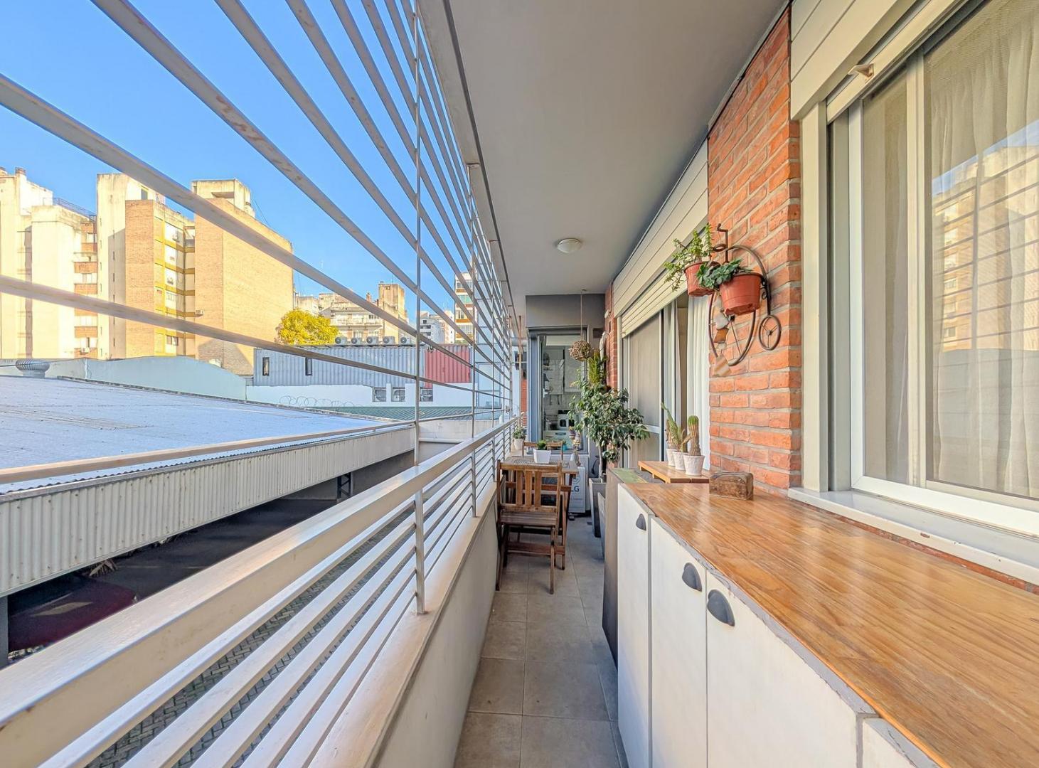 Foto de VENTA DEPARTAMENTO 2 DORMITORIOS CON BALCON, PARAGUAY 1500, CENTRO, imagen 1