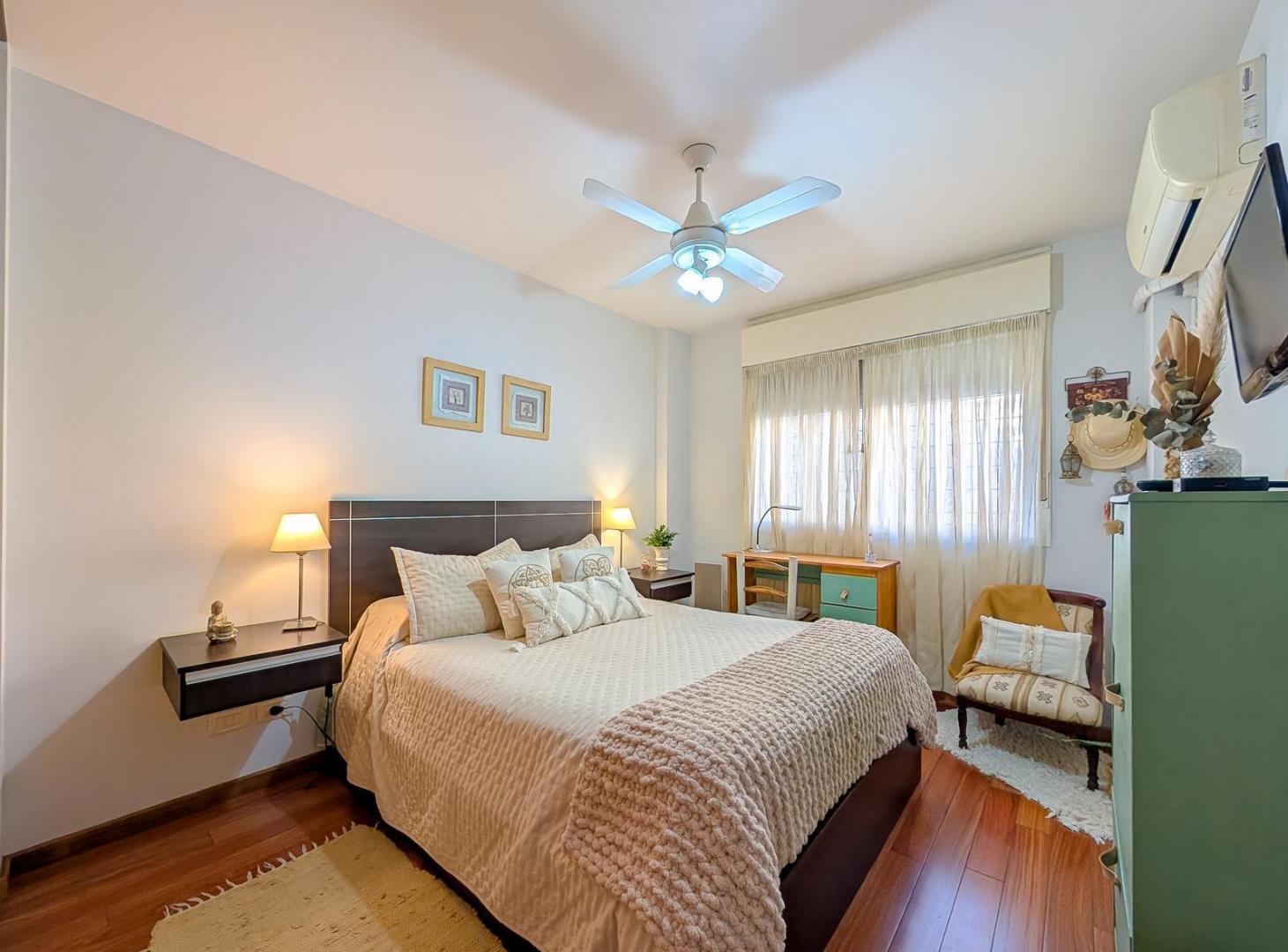 Foto de VENTA DEPARTAMENTO 2 DORMITORIOS CON BALCON, PARAGUAY 1500, CENTRO, imagen 4