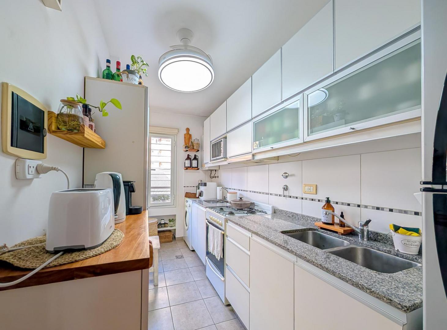 Foto de VENTA DEPARTAMENTO 2 DORMITORIOS CON BALCON, PARAGUAY 1500, CENTRO, imagen 2