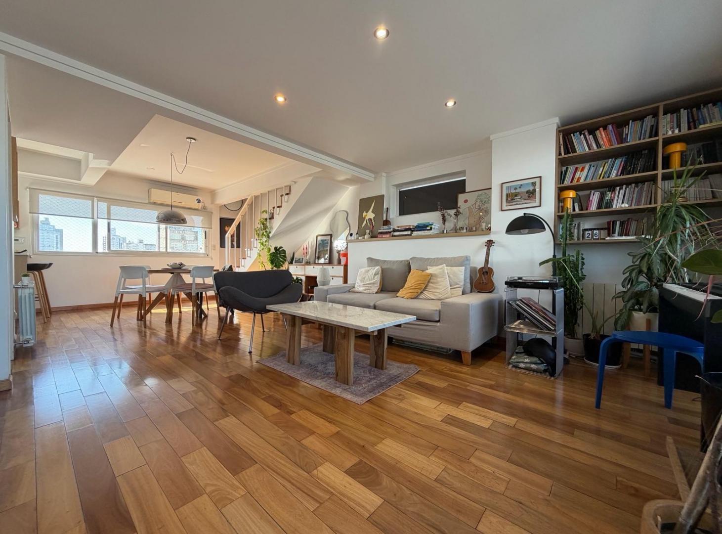 Foto de VENTA DUPLEX 2 DORMITORIOS CON 2 COCHERAS EN ZONA RIO, ROSARIO, imagen 2