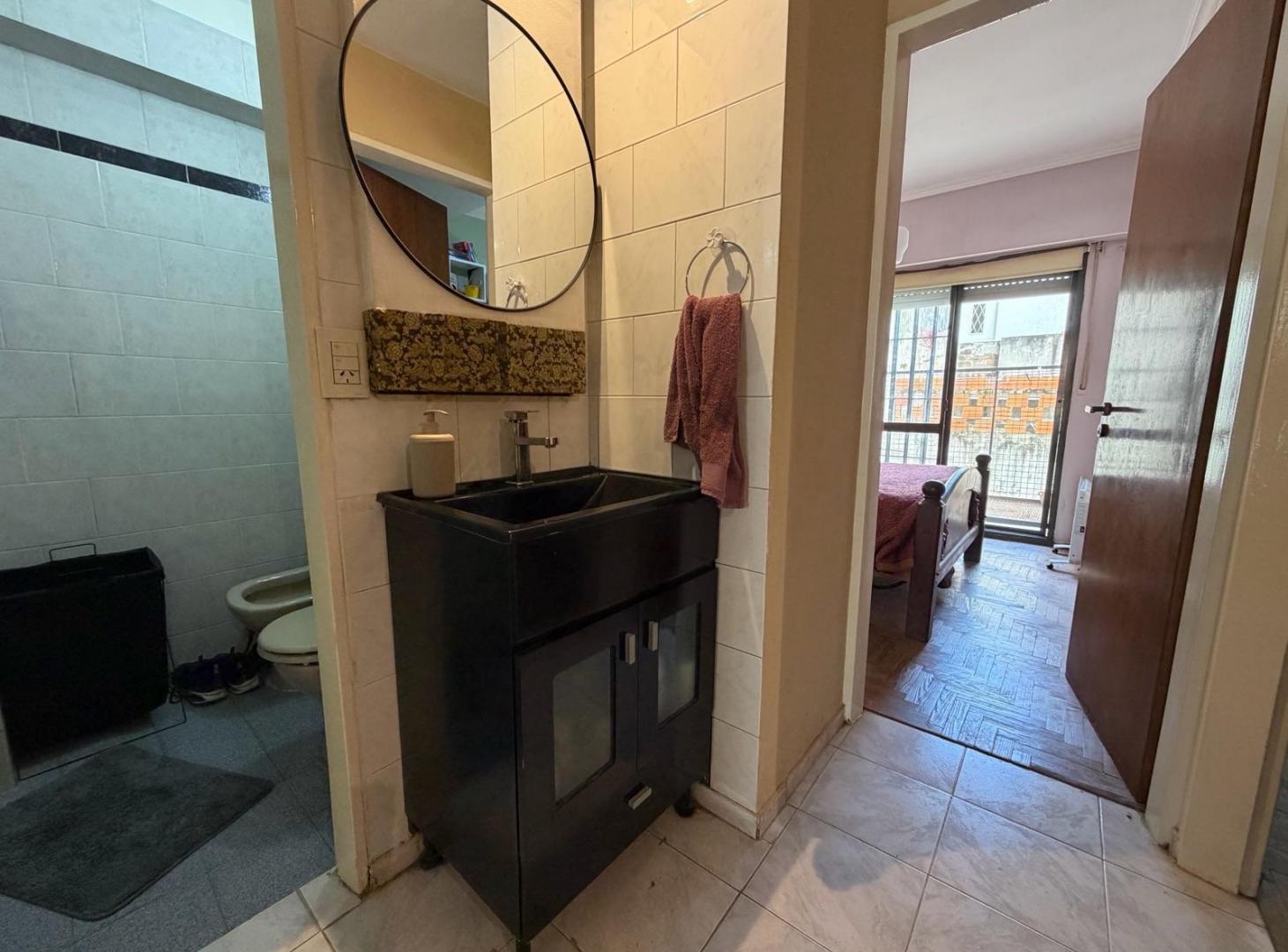 Foto de VENTA DEPARTAMENTO 2 DORMITORIOS POR ESCALERA EN ZONA RÍO, imagen 5