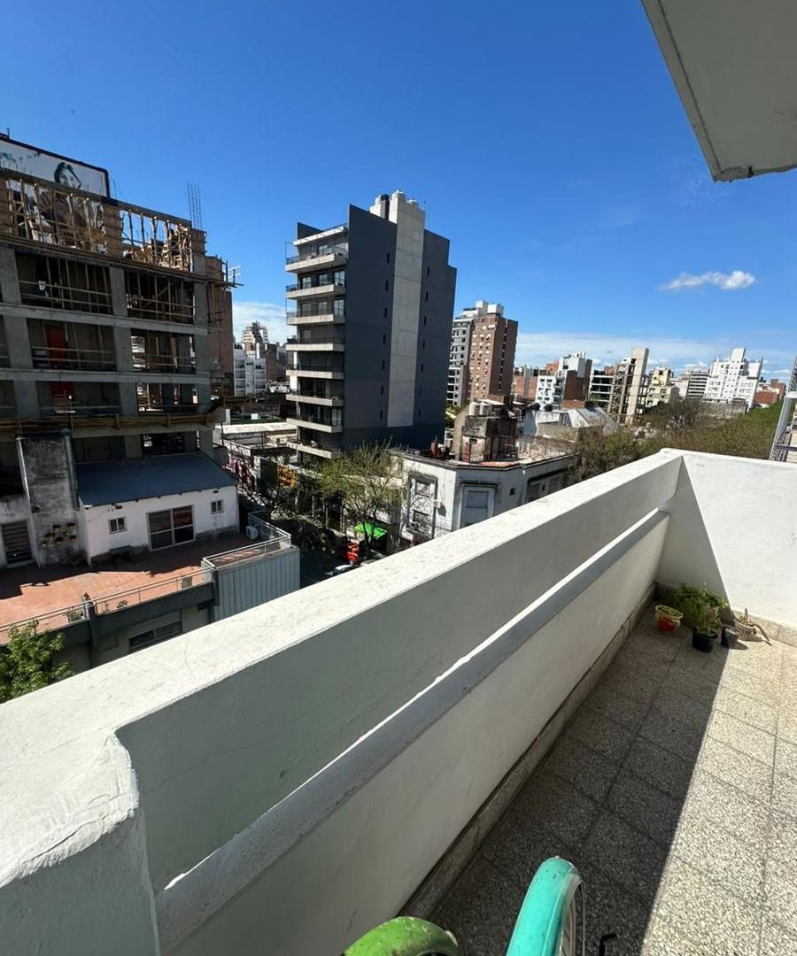 Foto de Venta Departamento 1 Dormitorio Balcon al Norte en Abasto, imagen 5