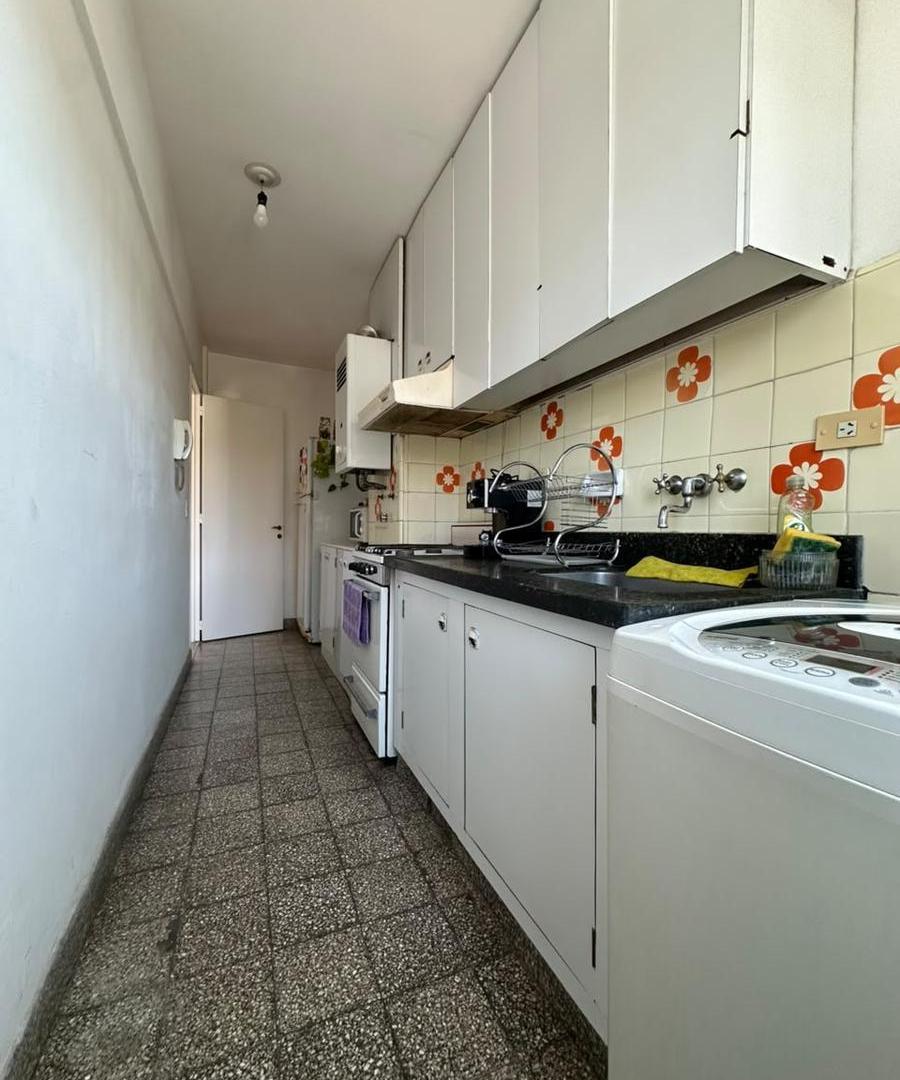 Foto de Venta Departamento 1 Dormitorio Balcon al Norte en Abasto, imagen 2