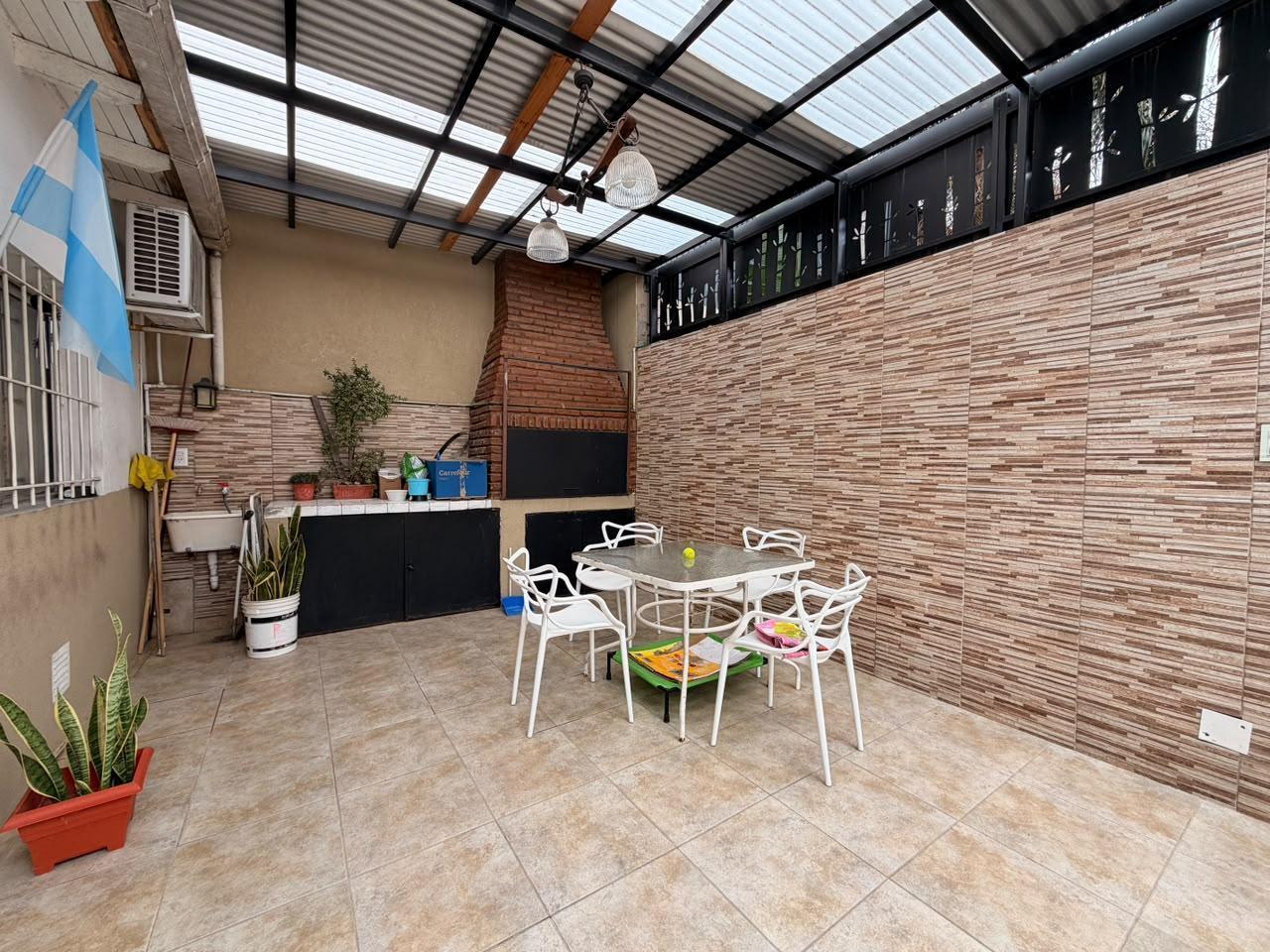 Foto de Casa interna con pileta, imagen 5