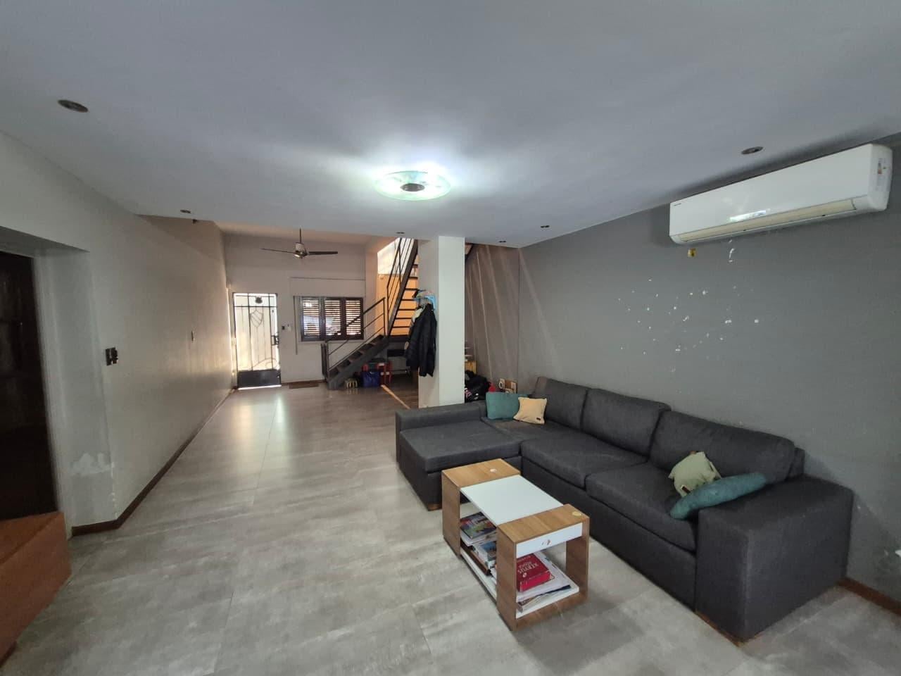 Foto de VENTA - Casa de 3 Dormitorios en Matheu, imagen 2