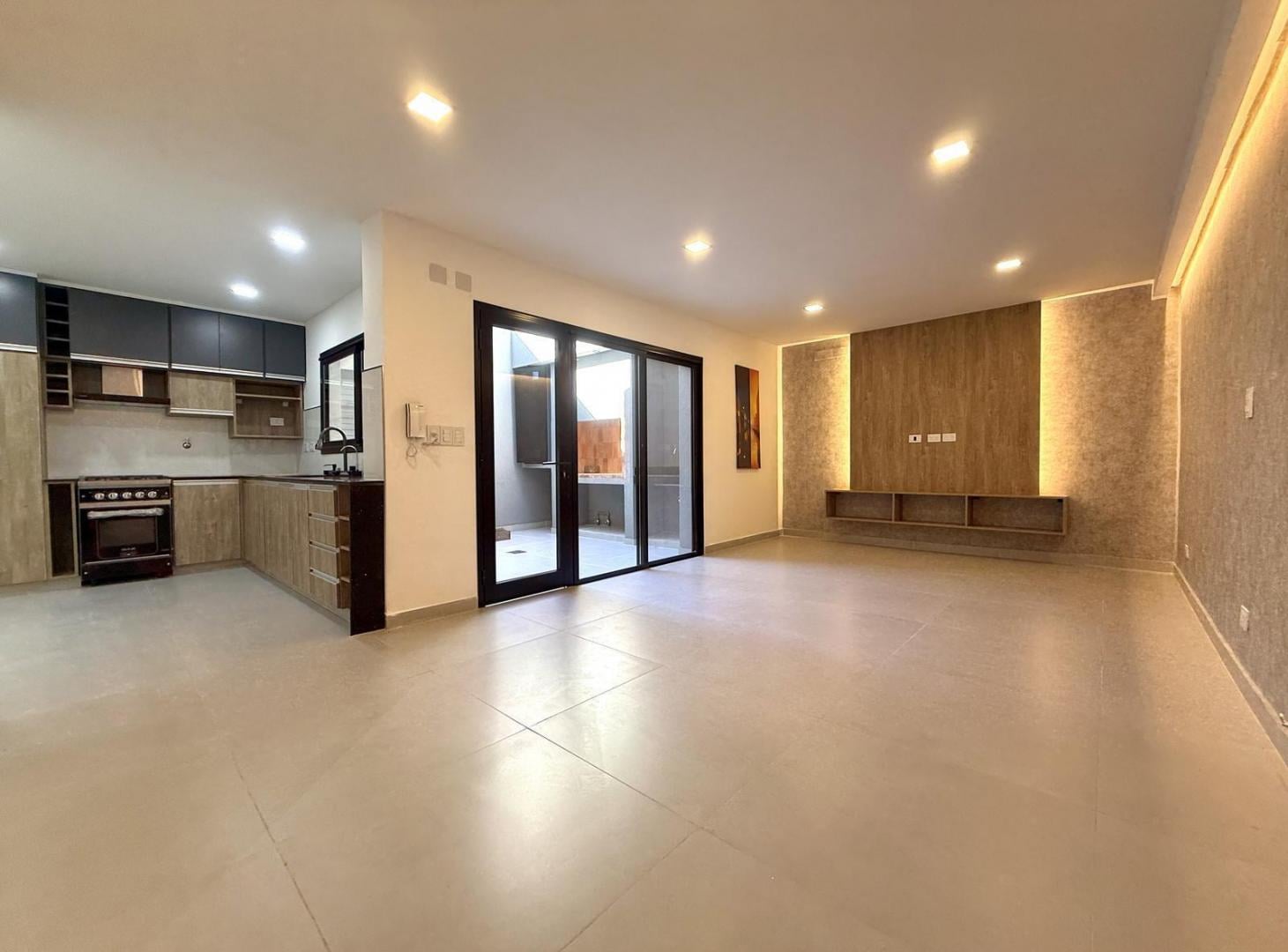 Foto de Casa de pasillo a Estrenar en Echesortu, imagen 1